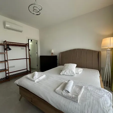 Sea Wiev In Luxury & - Helena By Myguest Cyprus Apartment