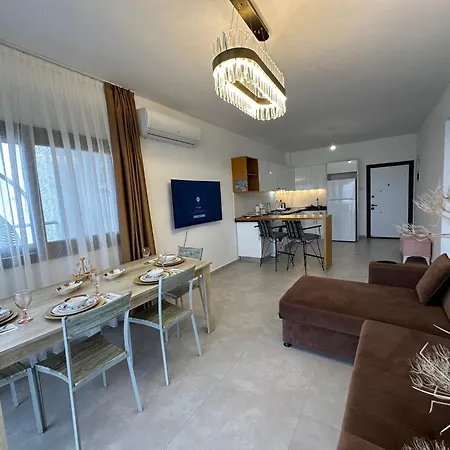 Lägenhet Caesar Blue Luxury 2 Bedroom Helena 45 Gastria