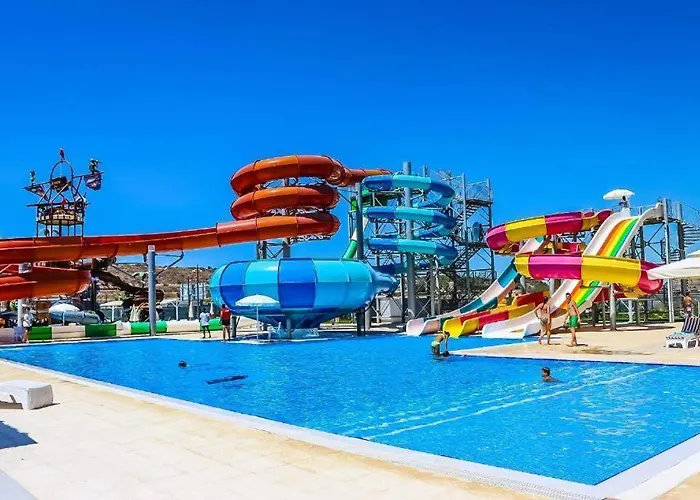 Caesar Blue Luxury 2 Bedroom Helena 45 *