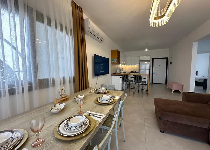 Caesar Blue Luxury 2 Bedroom Helena 45 Gastria