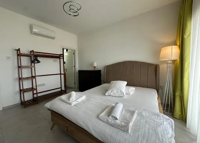 Caesar Blue Luxury 2 Bedroom Helena 45 Διαμέρισμα